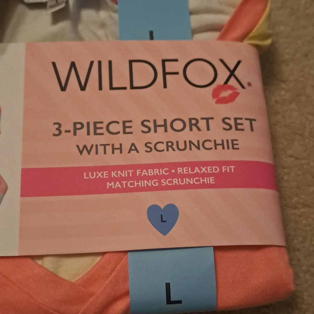 Wildfox Short Set - Picture 3 of 5